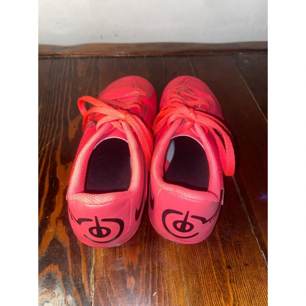Nike Tiempo Legend 9 Club FG MG Kid Soccer Cleats Bright Pink 4Y Sporty Athletic
